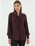 Paz Torras online | Camicia blusa fantasia con sciarpetta fino alla 54