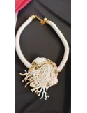 Collezione Armònia Bijoux | Collana girogola bianca in seta e perle